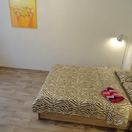 Arena Quiet Center Free Parking Daire Riga